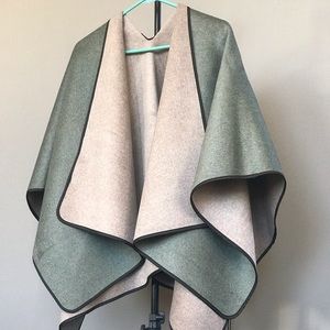 Beryll - Reversible Cape Poncho